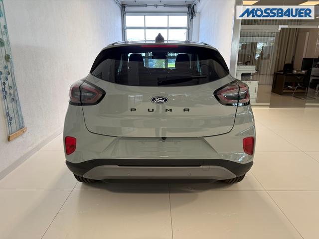 Ford Puma Titanium Cactus Grau