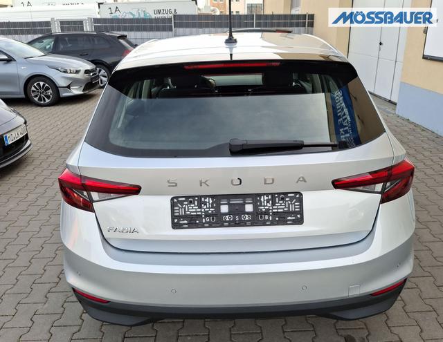 Skoda / Fabia / Silber / Basis / / 