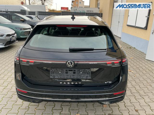 Volkswagen / Passat Variant / Schwarz / Elegance+AHK / Grenadilla Black Metalic / , Beispielbilder, ggf. teilweise mit Sonderausstattung