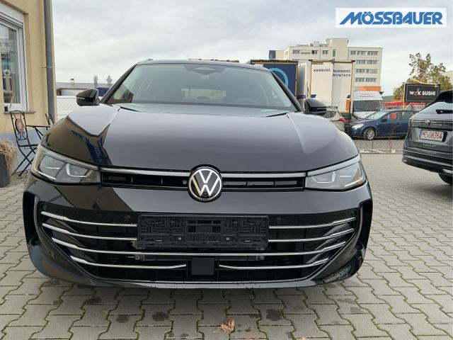Volkswagen / Passat Variant / Schwarz / Elegance / Grenadilla Black / , Beispielbilder, ggf. teilweise mit Sonderausstattung