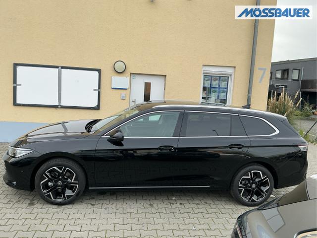 Volkswagen / Passat Variant / Schwarz / Elegance / Grenadilla Black / , Beispielbilder, ggf. teilweise mit Sonderausstattung
