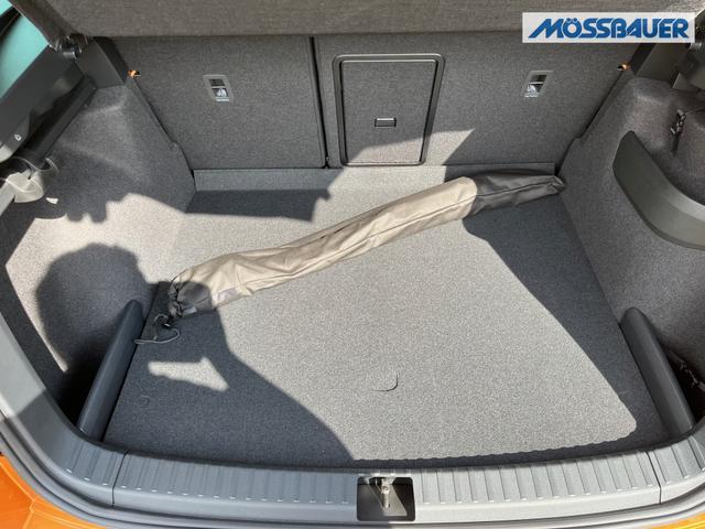 Skoda Karoq Sportline ***LAGERND *AHK*SIDE-ASSIST*CANTON*360 GRAD KAMERA*** 