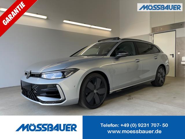 Volkswagen Passat Variant - R-Line 265PS 4M Stdhz+Leder+AHK+DCC+Pano+Harman+Alu19+IQ.Drive+Black+HUD