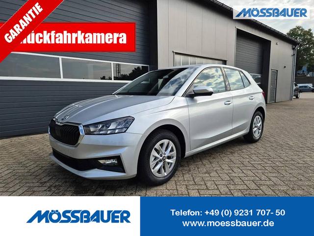 Skoda Fabia - 1.0 TSI 115PS DSG Selection 5-türig 15"LM Rückf.Kamera Parksensoren Sitzheizung Multifunktionslenkrad Klima Skoda-Radio Bluetooth Touchscreen Tempomat Nebelsch. Apple CarPlay + Android Auto
