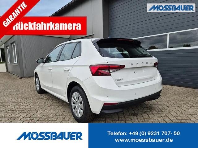 Skoda Fabia - 1.0 TSI 115PS DSG Selection 5-türig Rückf.Kamera Parksensoren Sitzheizung Multifunktionslenkrad Klima Skoda-Radio Bluetooth Touchscreen Tempomat Nebelsch. Apple CarPlay + Android Auto