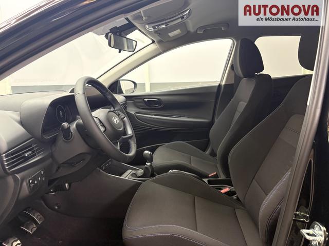 Hyundai BAYON COMFORT SHZ LED NAVI RFK PDC TEMPOMAT 