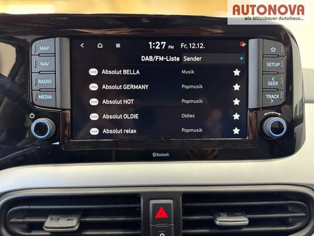 Hyundai i10 PREMIUM AUT SHZ KLIMAAUTOMATIK AMBIENTE ALU RFK PDC NAVI 