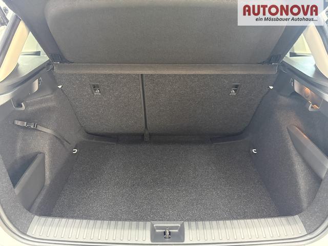 Skoda Kamiq SELECTION DSG KESSY RFK LED NSW KLIMAAUTOMATIK PDC v+h 