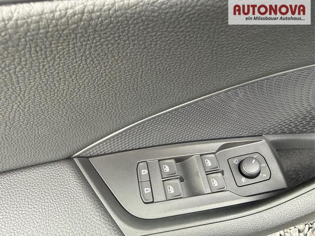 Skoda Octavia Combi SPORTLINE 1.5 eTSI DSG AHK PANO MATRIX KEYLESS SHZ RFK 