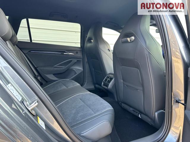 Skoda Superb Combi Sportline Kombi 2.0 TDI DSG 4x4 *HUD*AHK*Navi*Matrix*AssistenzPlus*NAVI*E-Heck*Keyless 