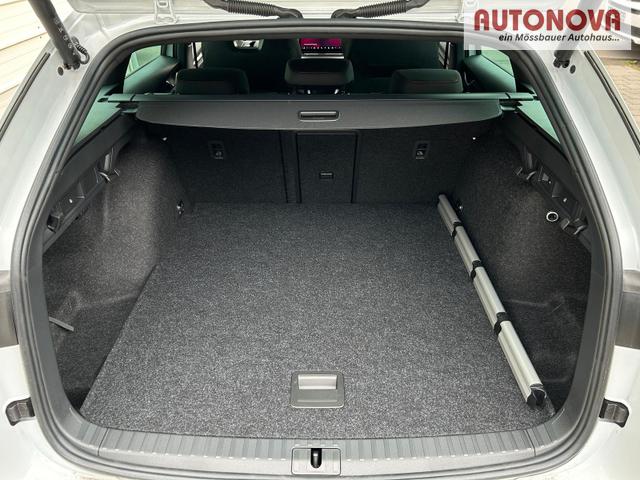 Skoda Octavia Combi RS Kombi 2.0 TSI DSG 265 PS AHK*Panorama*DCC*19"*Android Auto*Navi*SHZ*360&deg;*E-Heck 