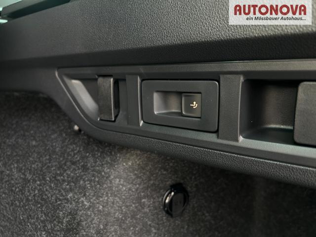 Skoda Octavia Combi RS Kombi 2.0 TSI DSG 265 PS AHK*Panorama*DCC*19"*Android Auto*Navi*SHZ*360&deg;*E-Heck 