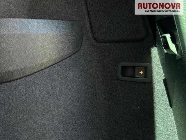 Skoda Karoq Extra 1.5 TSI DSG AHK*Android Auto*SHZ*ACC*Keyless*Kamera*17" LM* 2Z Klimaauto*SUNSET 