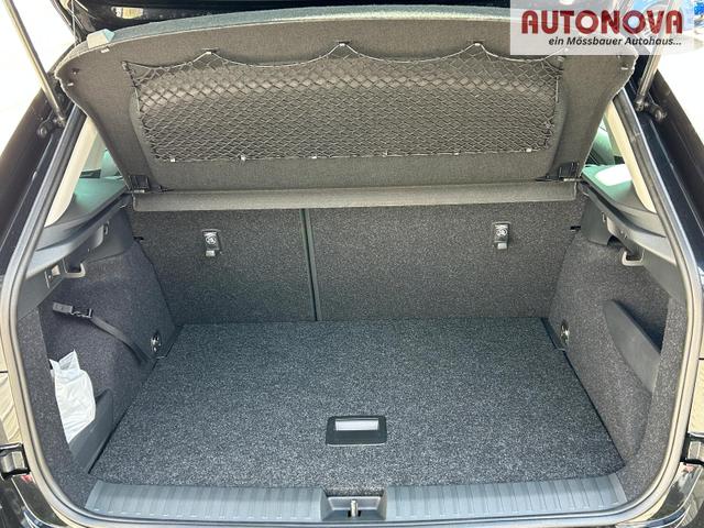 Skoda Kamiq Extra 1.5 TSI DSG AHK*Android Auto*BlackPak*Keyless*SHZ*Kamera*5J Garantie*Klimaauto 