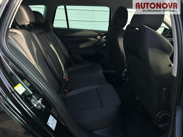 Skoda Octavia Combi Selection Kombi 1.5 TSI DSG AHK*Android Auto*ACC*SHZ*E-Heck*Keyless*Kamera*2Z Klimaauto 