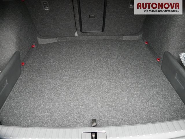 Skoda Octavia Combi Selection 2.0 TDI DSG Selection*LED*PDC*SHZ*TEMPOMAT*SMARTLINK*KLIMA* 