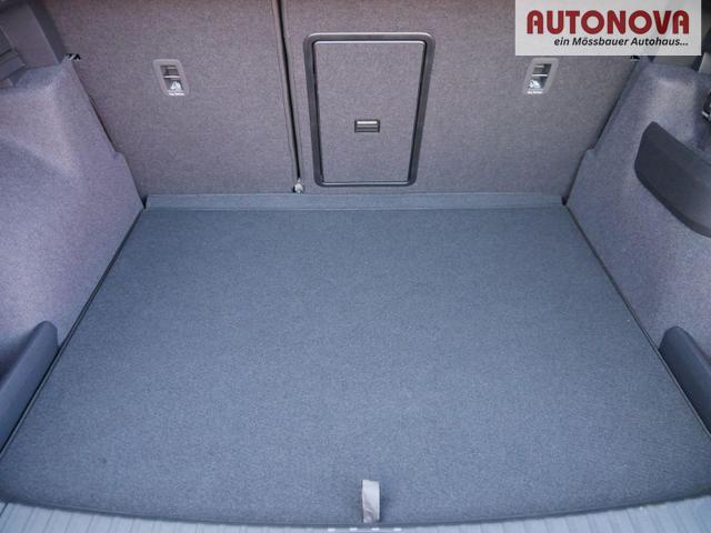 Skoda Karoq Sportline 2.0 TSI 4x4 DSG DSG*ACC*AHK-SCHWENKBAR*PDC-HINTEN*KESSY*LENKRADHEIZUNG* 