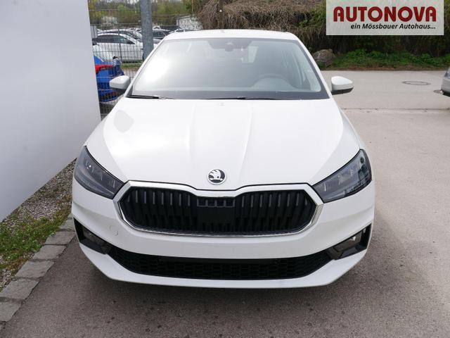 Skoda Fabia Selection 1.0 TSI *LED*PDC-HI*SMARTLINK*SHZ*BLUETOOTH*FRONT-ASSIST 