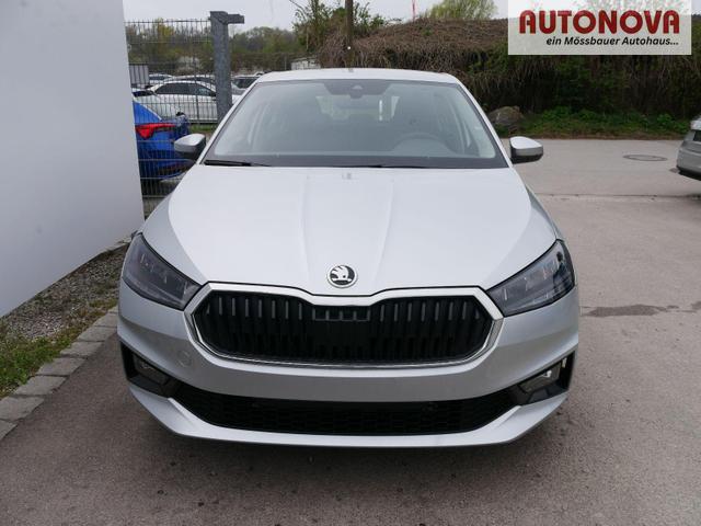 Skoda Fabia Selection 1.0 TSI *LED*PDC-HI*SMARTLINK*SHZ*BLUETOOTH*FRONT-ASSIST 