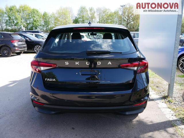 Skoda Fabia Selection 1.0 TSI *LED*PDC-HI*SMARTLINK*SHZ*BLUETOOTH*FRONT-ASSIST 
