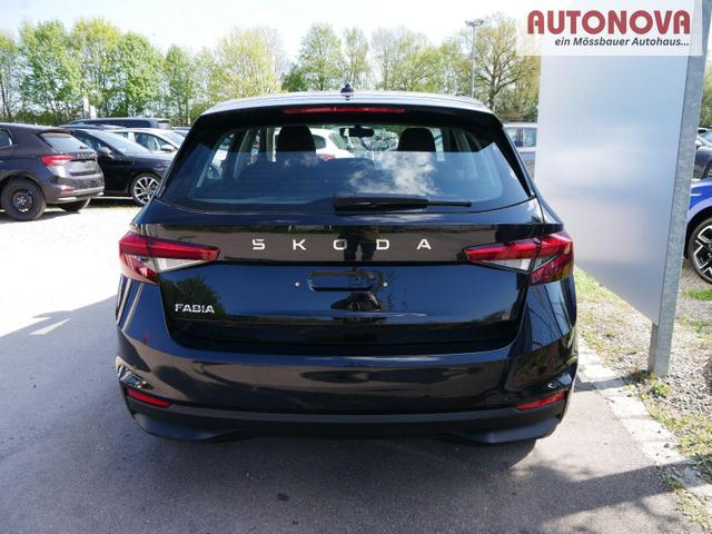 Skoda Fabia Selection 1.0 TSI *LED*PDC-HI*SMARTLINK*SHZ*BLUETOOTH*FRONT-ASSIST 