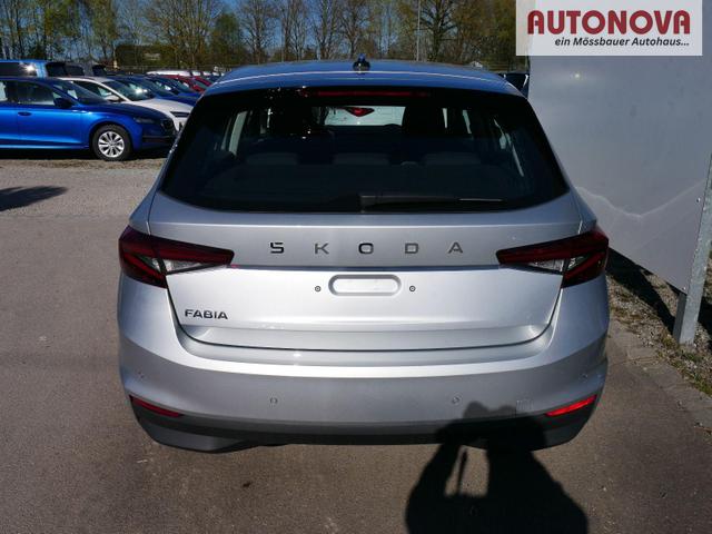 Skoda Fabia Selection 1.0 TSI *LED*PDC-HI*SMARTLINK*SHZ*BLUETOOTH*FRONT-ASSIST 