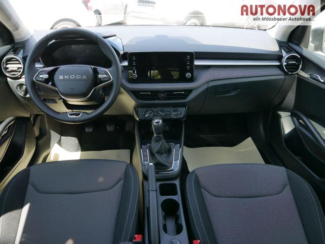 Skoda Fabia Selection 1.0 TSI *NAVI-&Uuml;BER-SMARTLINK*PDC-HI*LED*SHZ*KLIMA*RADIO 