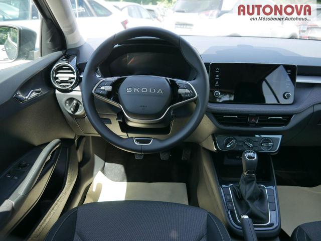 Skoda Fabia Selection 1.0 TSI *NAVI-&Uuml;BER-SMARTLINK*PDC-HI*LED*SHZ*KLIMA*RADIO 