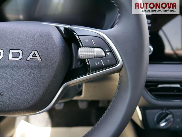 Skoda Fabia Selection 1.0 TSI *NAVI-&Uuml;BER-SMARTLINK*PDC-HI*LED*SHZ*KLIMA*RADIO 