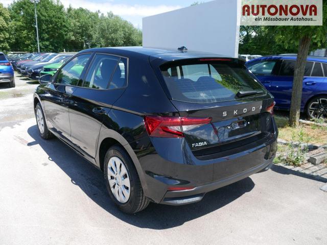 Skoda Fabia Selection 1.0 TSI *NAVI-&Uuml;BER-SMARTLINK*PDC-HI*LED*SHZ*KLIMA*RADIO 