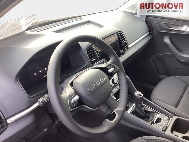 Skoda / Karoq / Schwarz / / / 