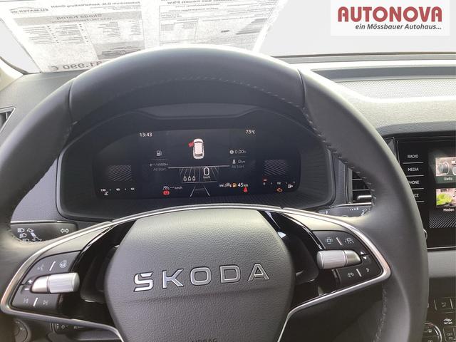 Skoda / Karoq / Schwarz / / / 