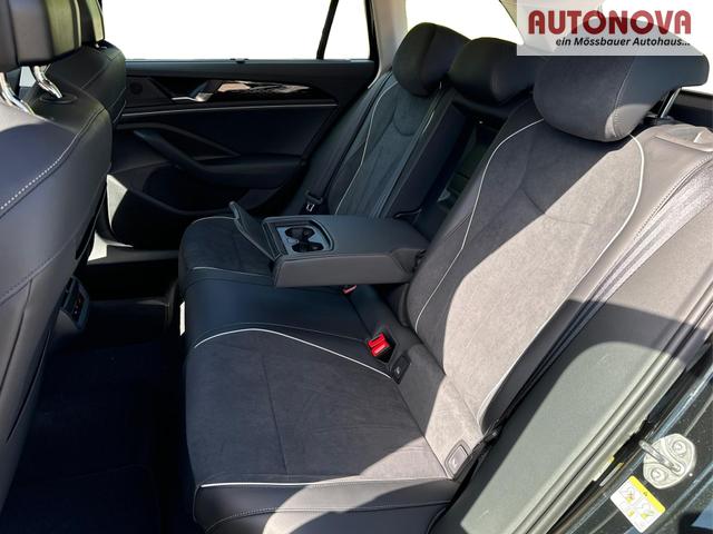 Volkswagen / Passat Variant / Schwarz / / / DSG+AHK+NAVI+MATRIX+MASSAGE+ACC+KAMERA