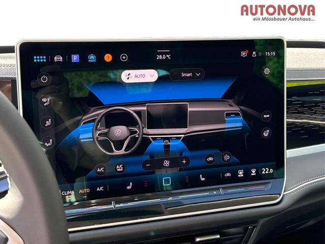 Volkswagen / Passat Variant / Schwarz / / / DSG+AHK+NAVI+MATRIX+MASSAGE+ACC+KAMERA