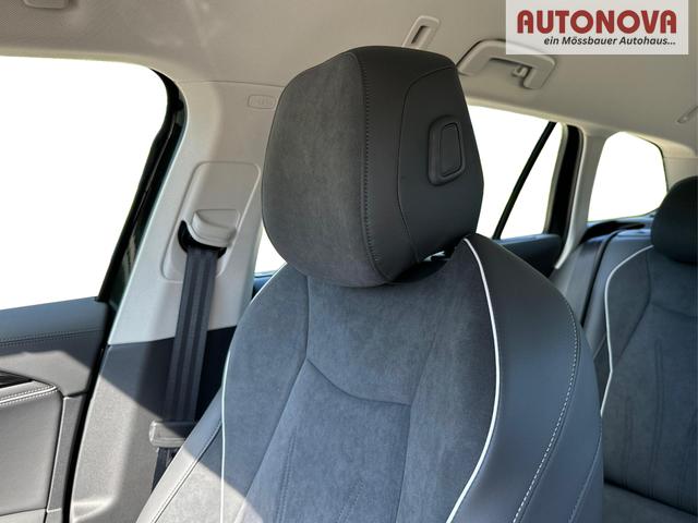 Volkswagen / Passat Variant / Schwarz / / / DSG+AHK+NAVI+MATRIX+MASSAGE+ACC+KAMERA