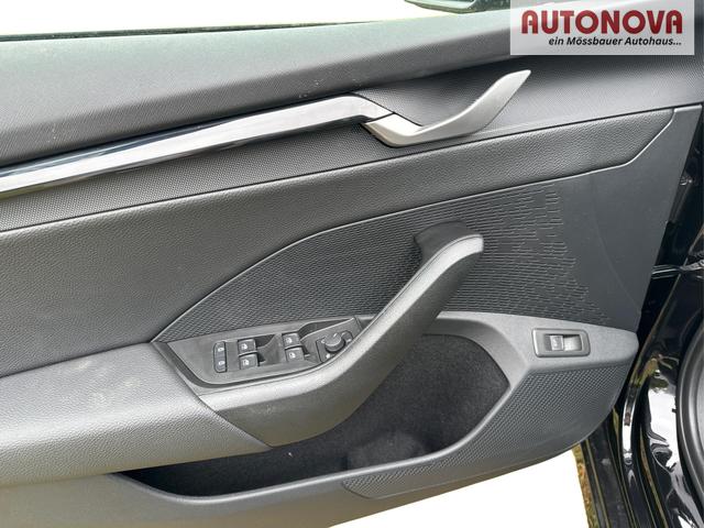 Skoda / Octavia Combi / Schwarz / / / NAVI+KAMERA+LED+EL. HECKKL.+SHZ