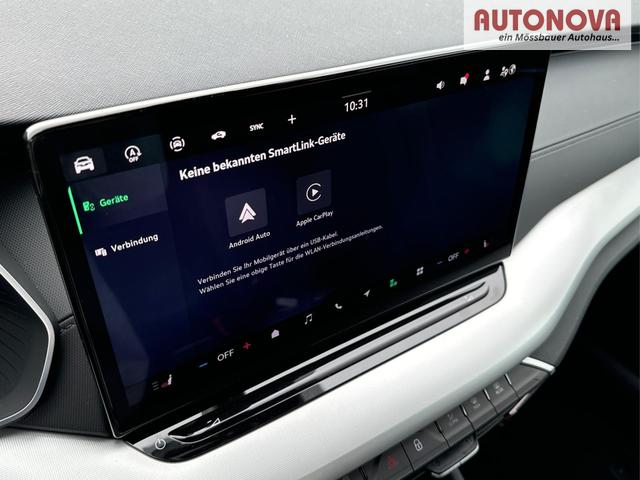 Skoda / Octavia Combi / Schwarz / / / NAVI+KAMERA+LED+EL. HECKKL.+SHZ