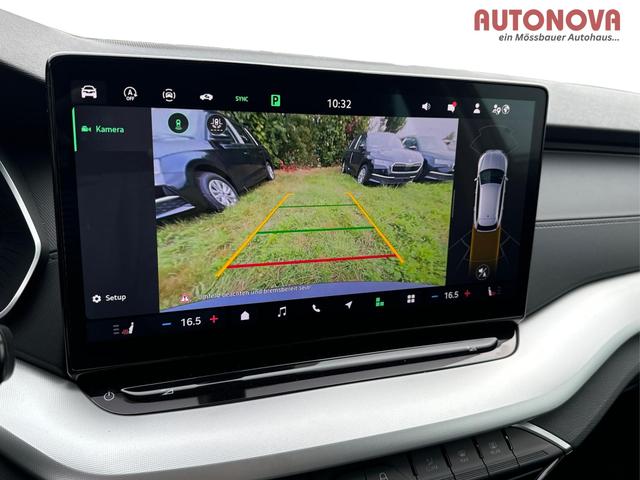 Skoda / Octavia Combi / Schwarz / / / NAVI+KAMERA+LED+EL. HECKKL.+SHZ