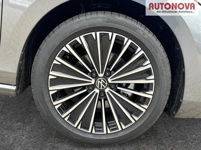 Volkswagen / Passat Variant / Grau / / / DSG+PANO+NAVI+MATRIX+360 KAM+MASSAGE+ACC+18 LM
