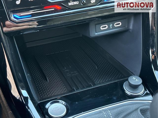 Volkswagen / T-Cross / / / / NAVI+SHZ+MATRIX+ACC+KAMERA+18'' ALU, Beispielbilder, ggf. teilweise mit Sonderausstattung