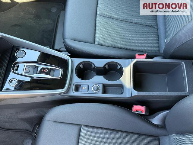 Audi / A3 Sportback / Grau / / / ACC+KAMERA+SHZ+LED+16LM+APP