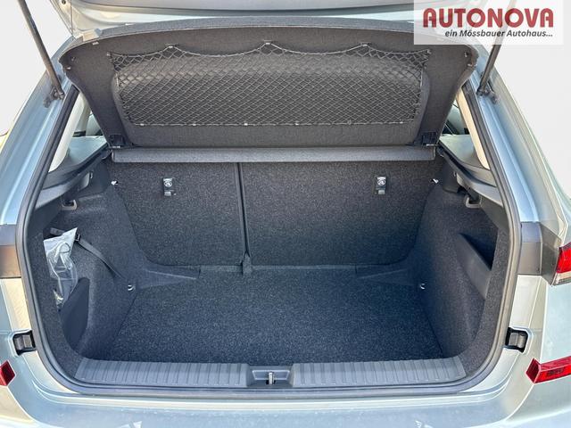 Skoda / Kamiq / Silber / / / SHZ+KAMERA+SMARTLINK+PDC+LED+16 ALU