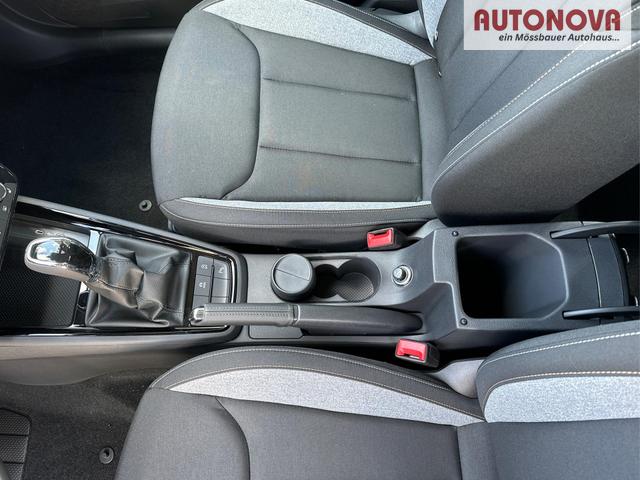 Skoda / Kamiq / Silber / / / SHZ+KAMERA+SMARTLINK+PDC+LED+16 ALU