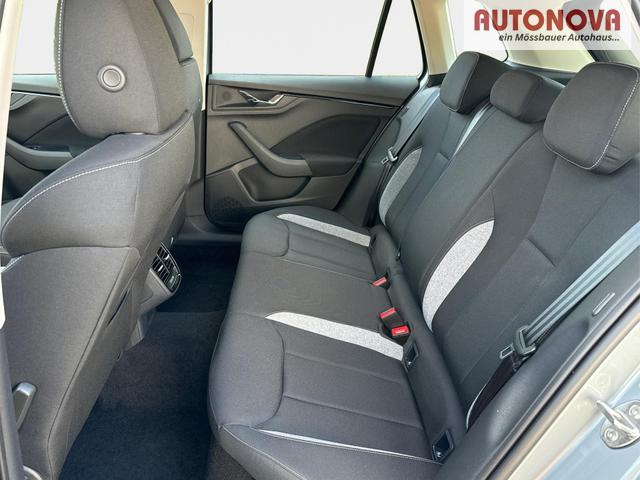 Skoda / Kamiq / Silber / / / SHZ+KAMERA+SMARTLINK+PDC+LED+16 ALU