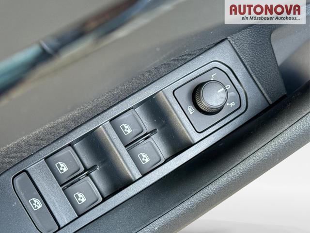 Skoda / Kamiq / Silber / / / SHZ+KAMERA+SMARTLINK+PDC+LED+16 ALU