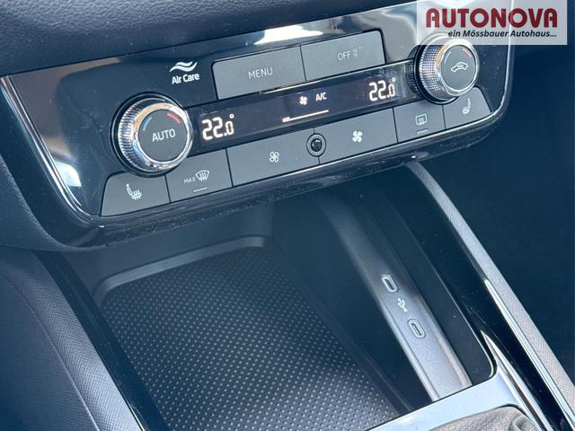 Skoda / Kamiq / Silber / / / SHZ+KAMERA+SMARTLINK+PDC+LED+16 ALU
