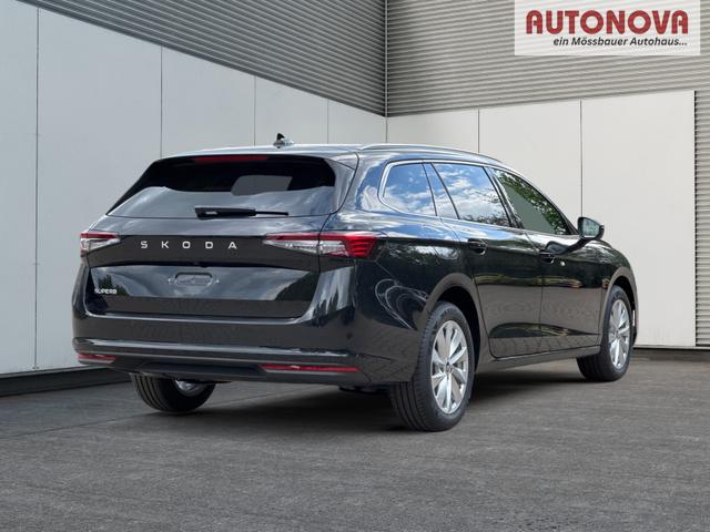 Skoda / Superb Combi / / / / DSG+NAVI+AHK+EL.HECKKL.+KESSY+SHZ, Beispielbilder, ggf. teilweise mit Sonderausstattung