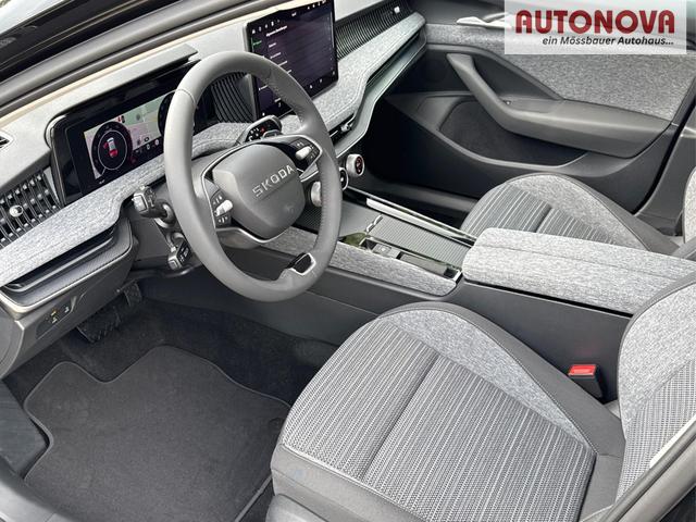 Skoda / Superb Combi / / / / DSG+NAVI+AHK+EL.HECKKL.+KESSY+SHZ, Beispielbilder, ggf. teilweise mit Sonderausstattung