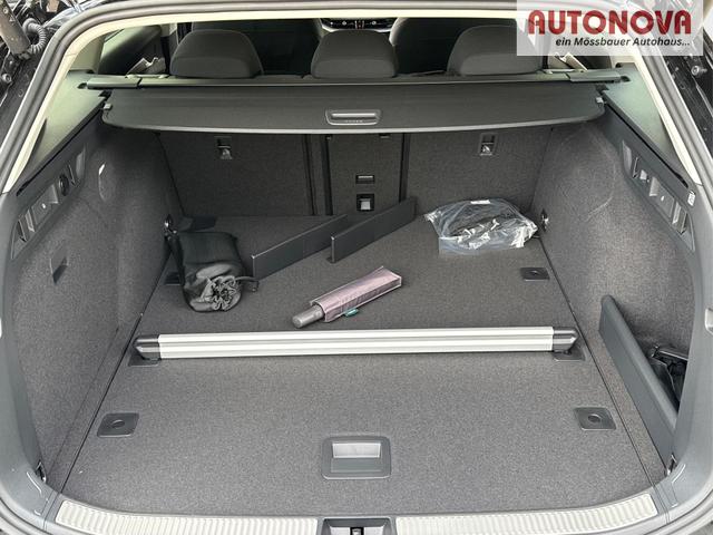 Skoda / Superb Combi / / / / DSG+NAVI+AHK+EL.HECKKL.+KESSY+SHZ, Beispielbilder, ggf. teilweise mit Sonderausstattung