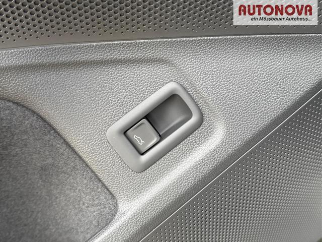 Skoda / Superb Combi / / / / DSG+NAVI+AHK+EL.HECKKL.+KESSY+SHZ, Beispielbilder, ggf. teilweise mit Sonderausstattung